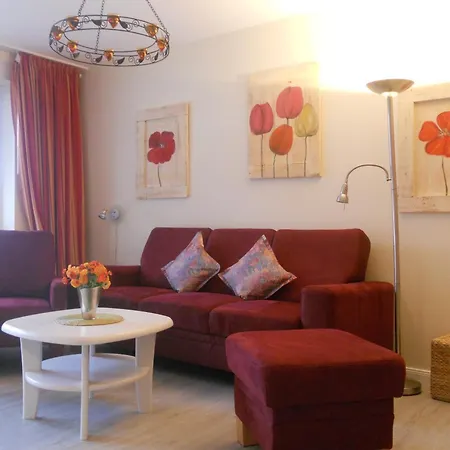 Apartment Seeadler 06, Sandwall